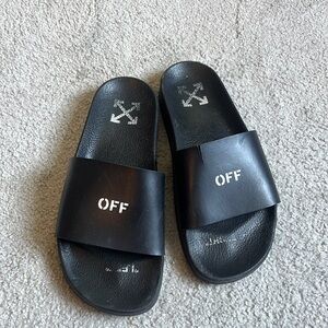 OFF-WHITE slides